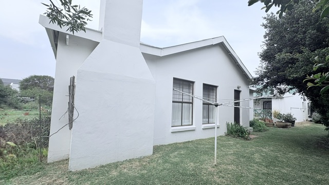 2 Bedroom Property for Sale in Sandbaai Western Cape